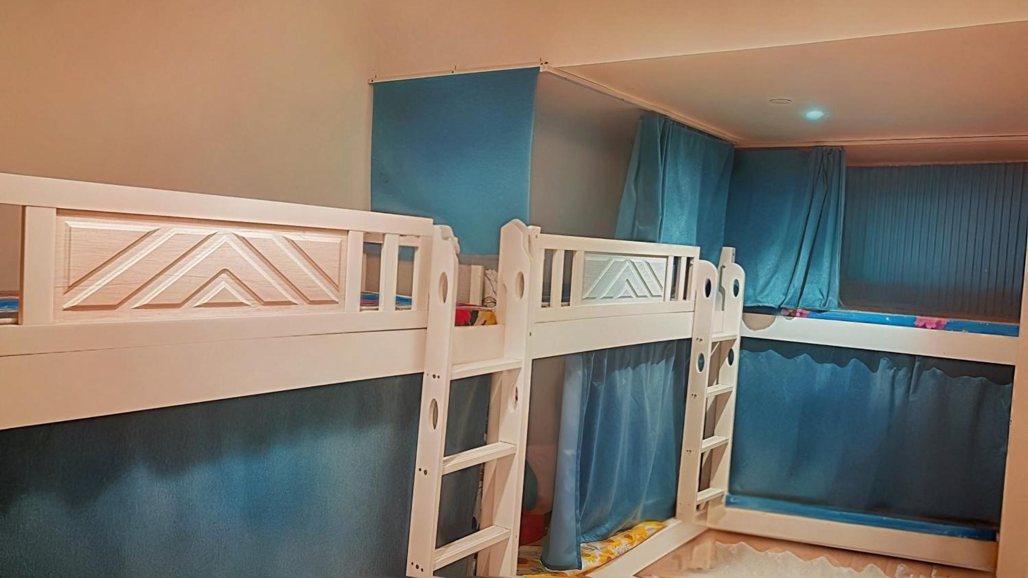 Homestay King Bed -